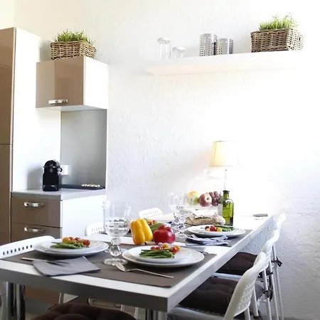 Maison Bacou Cite 2 * קרקסון