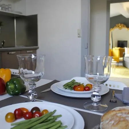 Maison Bacou Cite 2 *